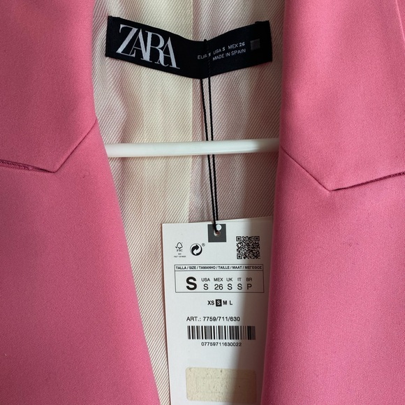 Zara Vibrant Pink Blazer with Gold Buttons - Picture 3 of 3
